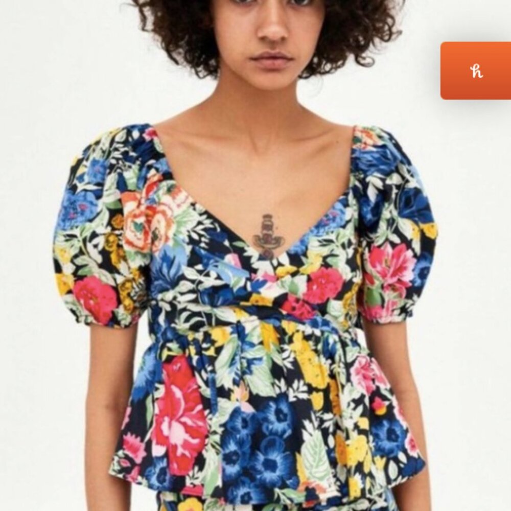 Zara blue floral puff sleeve croptop xs‎